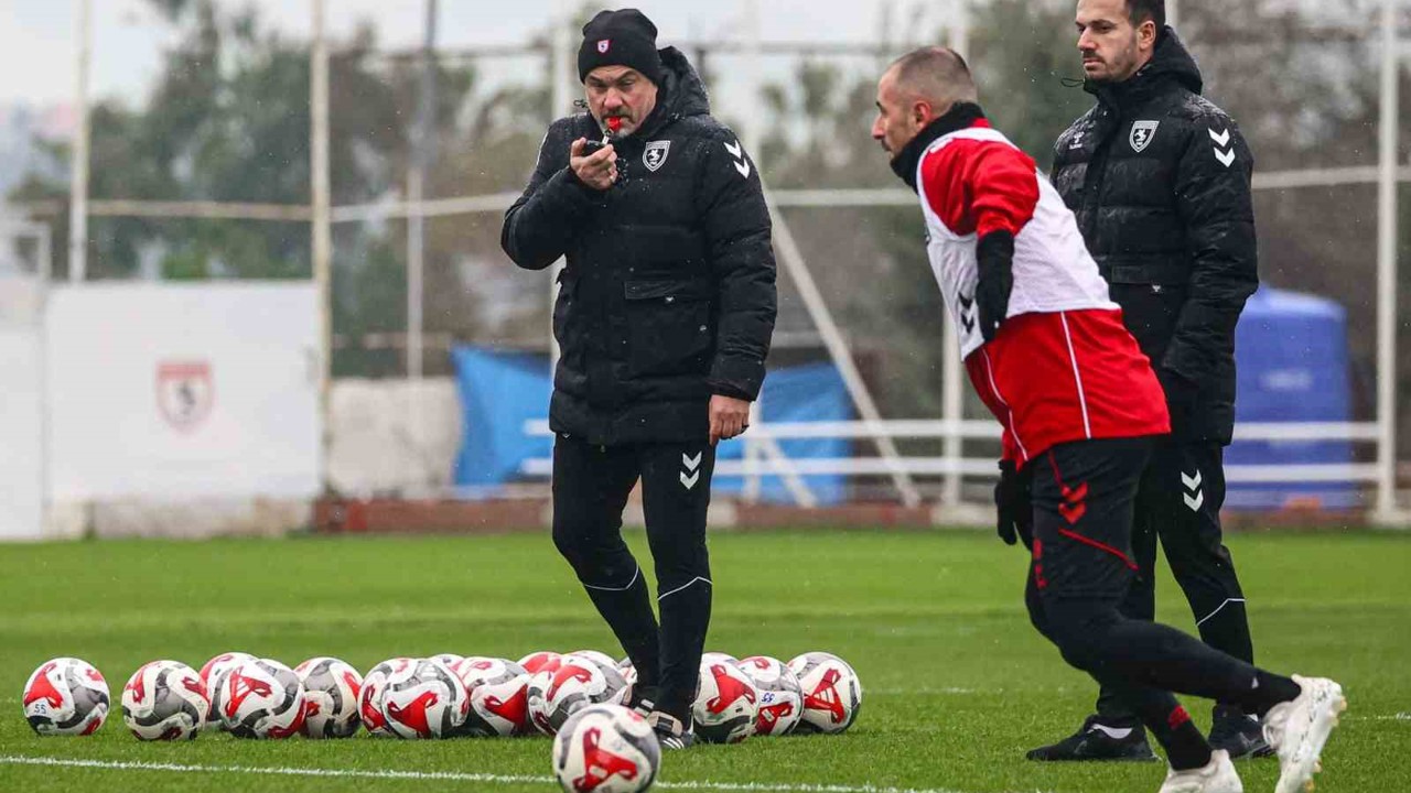 Samsunspor, Fenerbahçe maçı hazırlıklarına başladı
