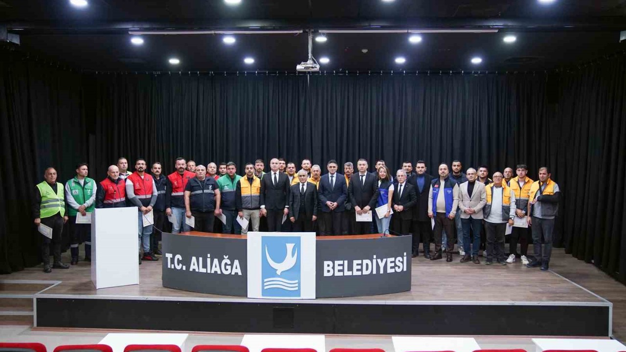 Aliağa’da orman yangınlarıyla mücadele eden personele teşekkür belgesi
