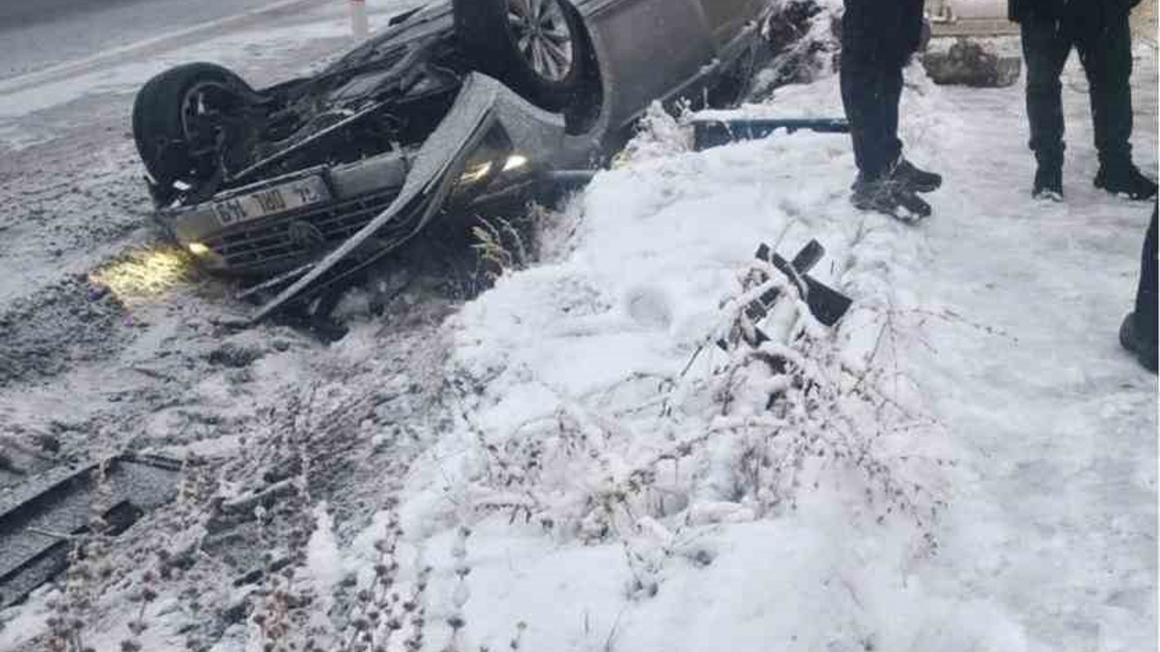 Nevşehir’de kontrolden çıkan otomobil takla attı: Kaza anı kamerada
