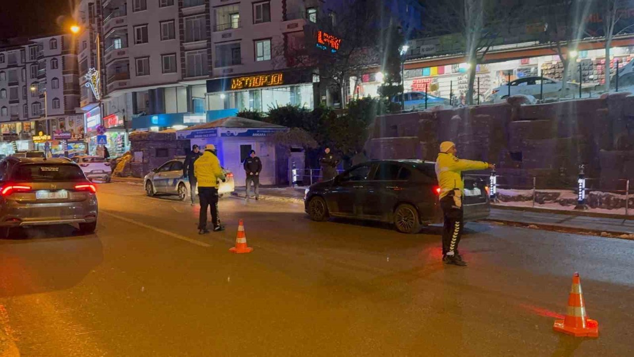Başkentte yılbaşı öncesi geniş çaplı polis denetimi
