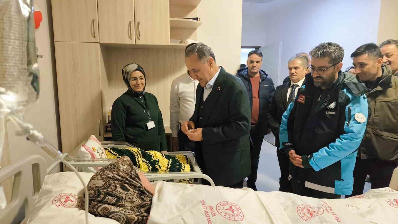 Bingöl’de yeni yılın ilk bebeği "Mihrişah" oldu
