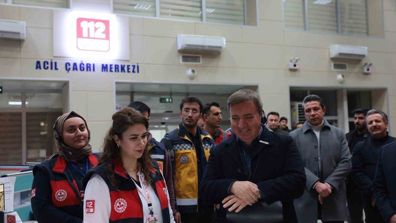 Vali Aydoğdu’dan 112 Acil Çağrı Merkezi’ne yılbaşı ziyareti
