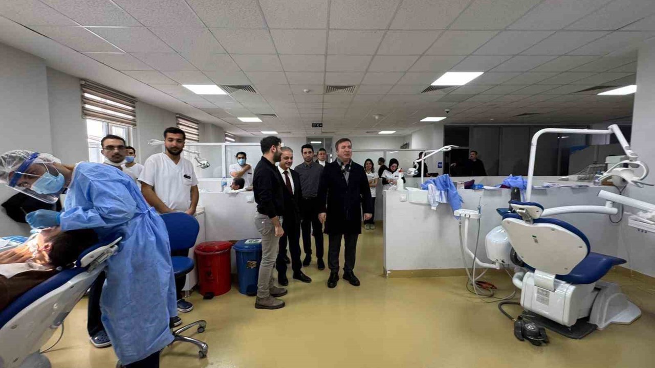 Vali Aydoğdu’dan Ağız ve Diş Sağlığı Hastanesi’ne ziyaret
