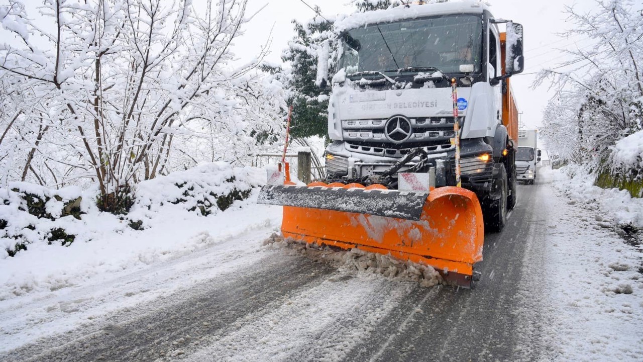 Giresun’da kar yağışı etkisini gösterdi
