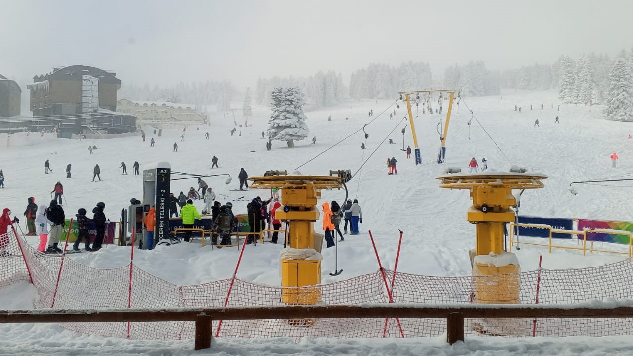 Uludağ kayak tutkunlarını bekliyor
