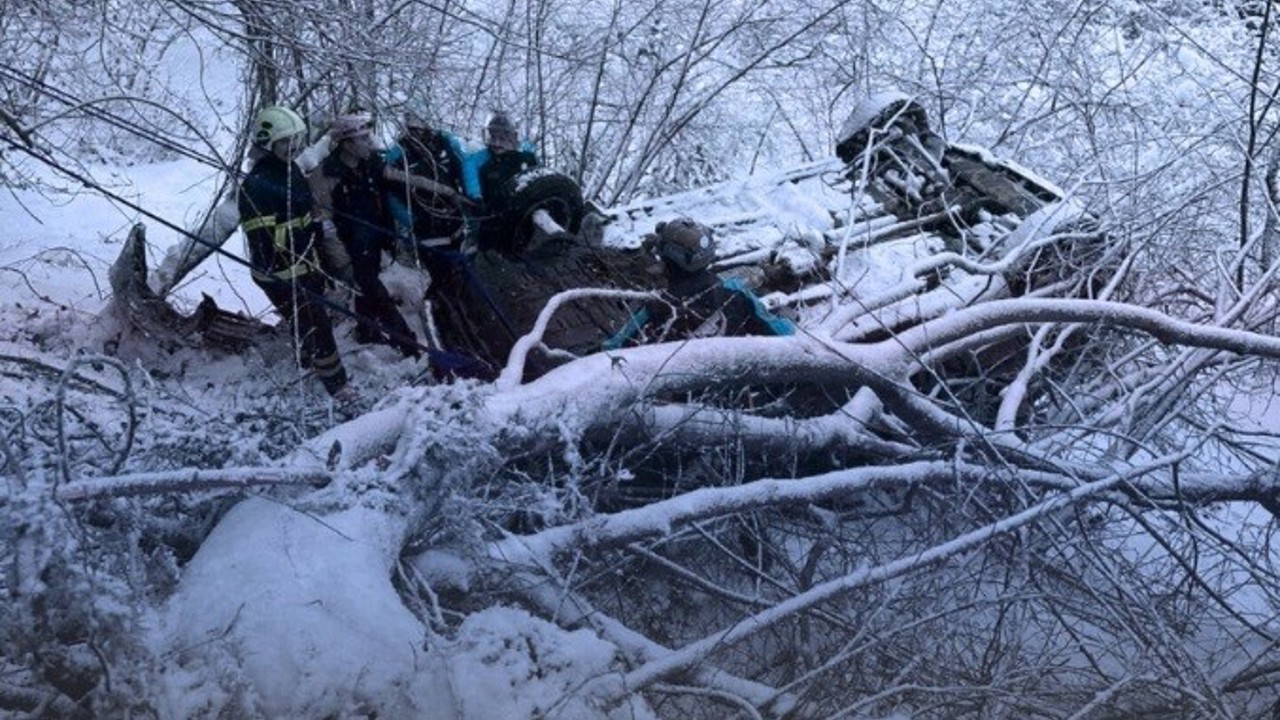 Giresun’da otomobil fındık bahçesine yuvarlandı: 6 Yaralı
