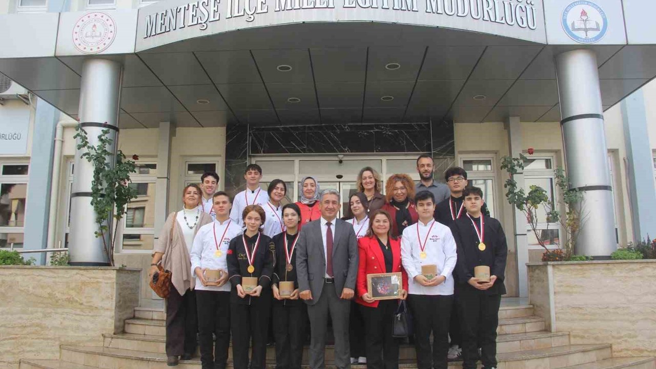 Menteşeli genç şefler, İstanbul’dan 11 madalya ile döndü
