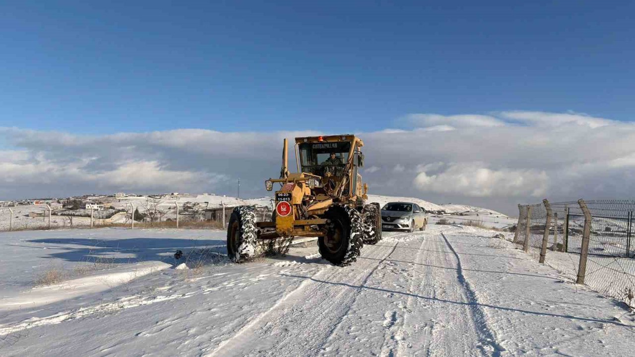 Keçiören Belediyesi’nden karla mücadele seferberliği
