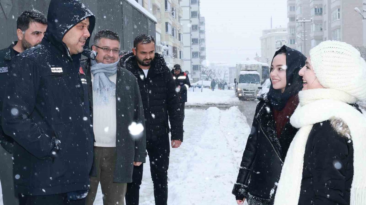 Başkan Toptaş:" Karla mücadele çalışmalarımız aralıksız sürüyor"
