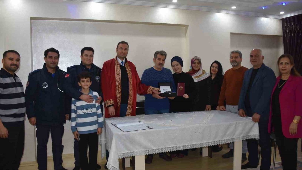 Gaziantep’te yoğun kar yağışı nikaha engel olamadı
