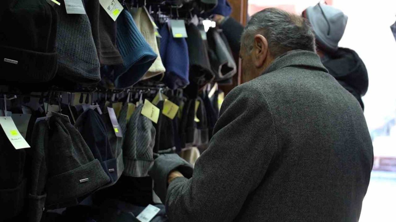 Asırlık çarşıda tezgahlar sanal vitrine taşınıyor: Esnaf e-ticaretle yüzleşiyor
