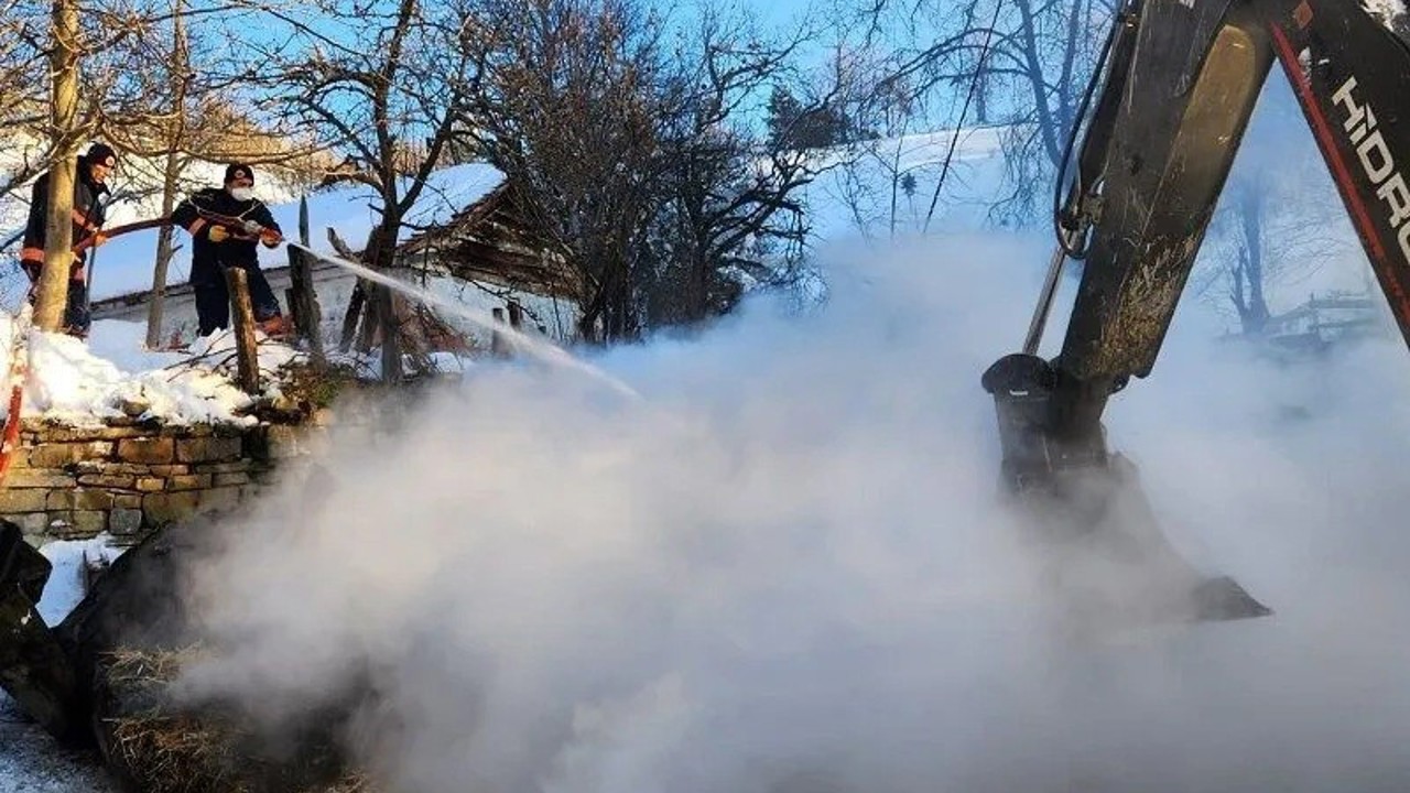 Sinop’ta ahır yangını: 9 büyükbaş hayvan telef oldu
