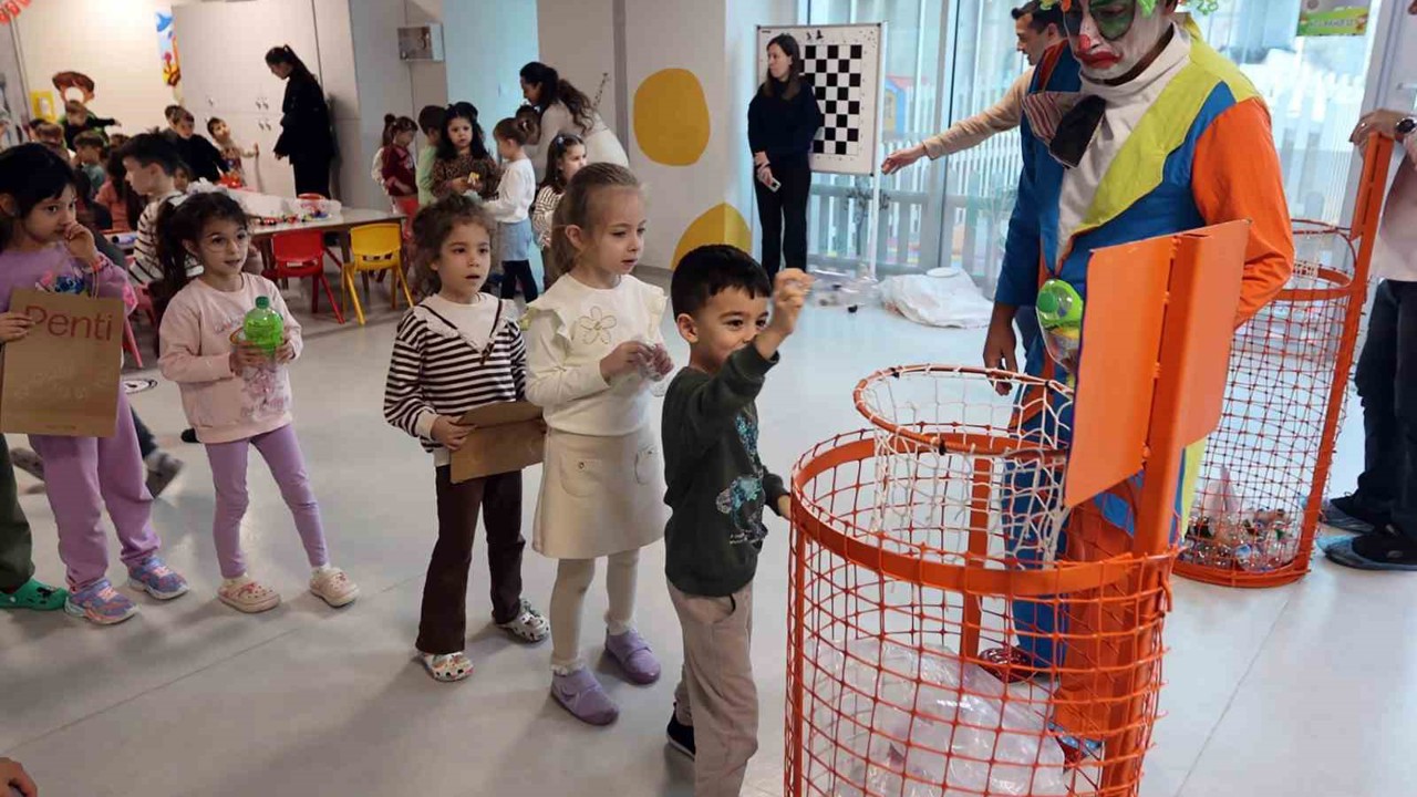 Miniklere geri dönüşüm bilinci aşılanıyor
