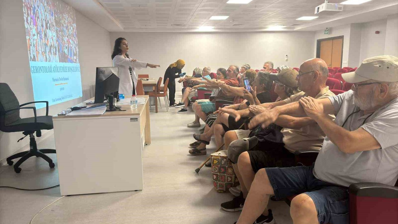 Marmaris Devlet Hastanesi’nde gerontoloji atölyesi başladı
