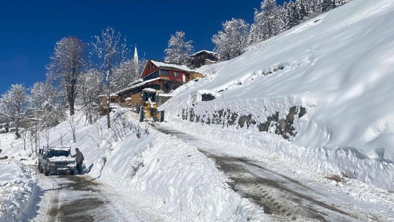 Rize’de 131 köy yolu ulaşıma açıldı
