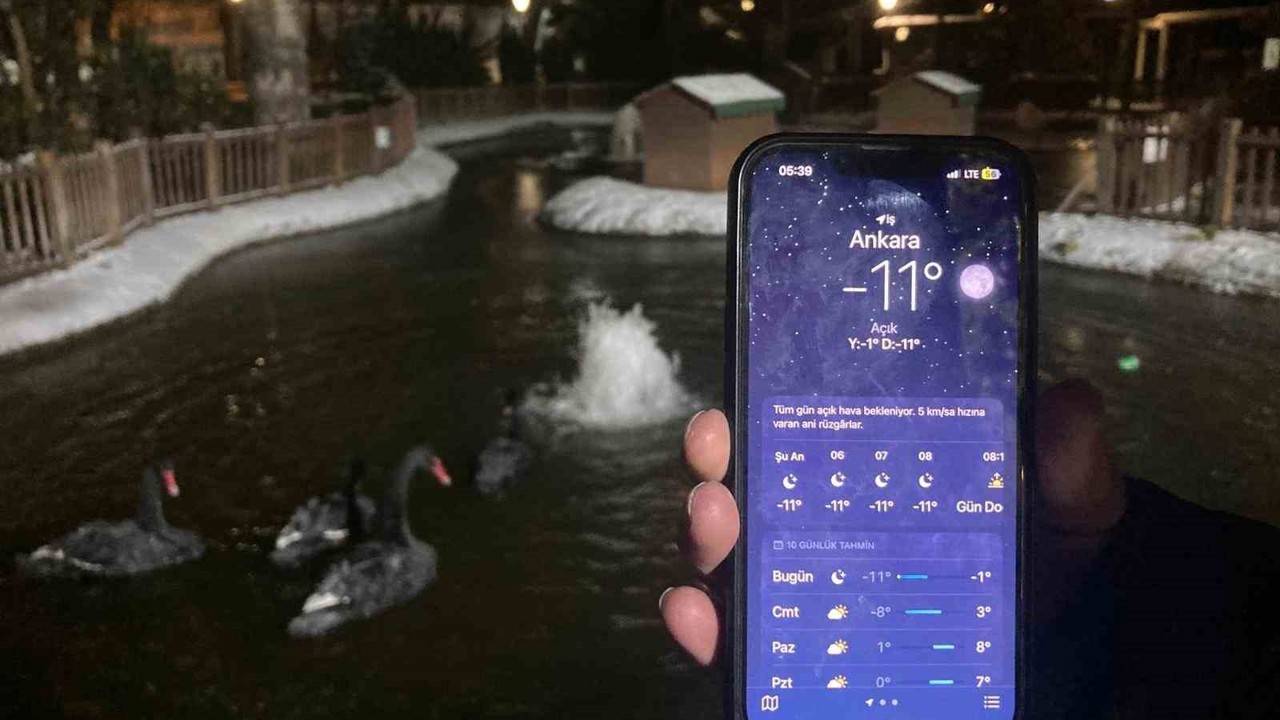 Başkent gün boyu buz kesti
