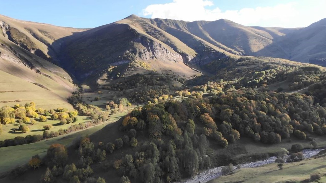 Sonbahardaki güzelliğini yaşanan çığ örttü
