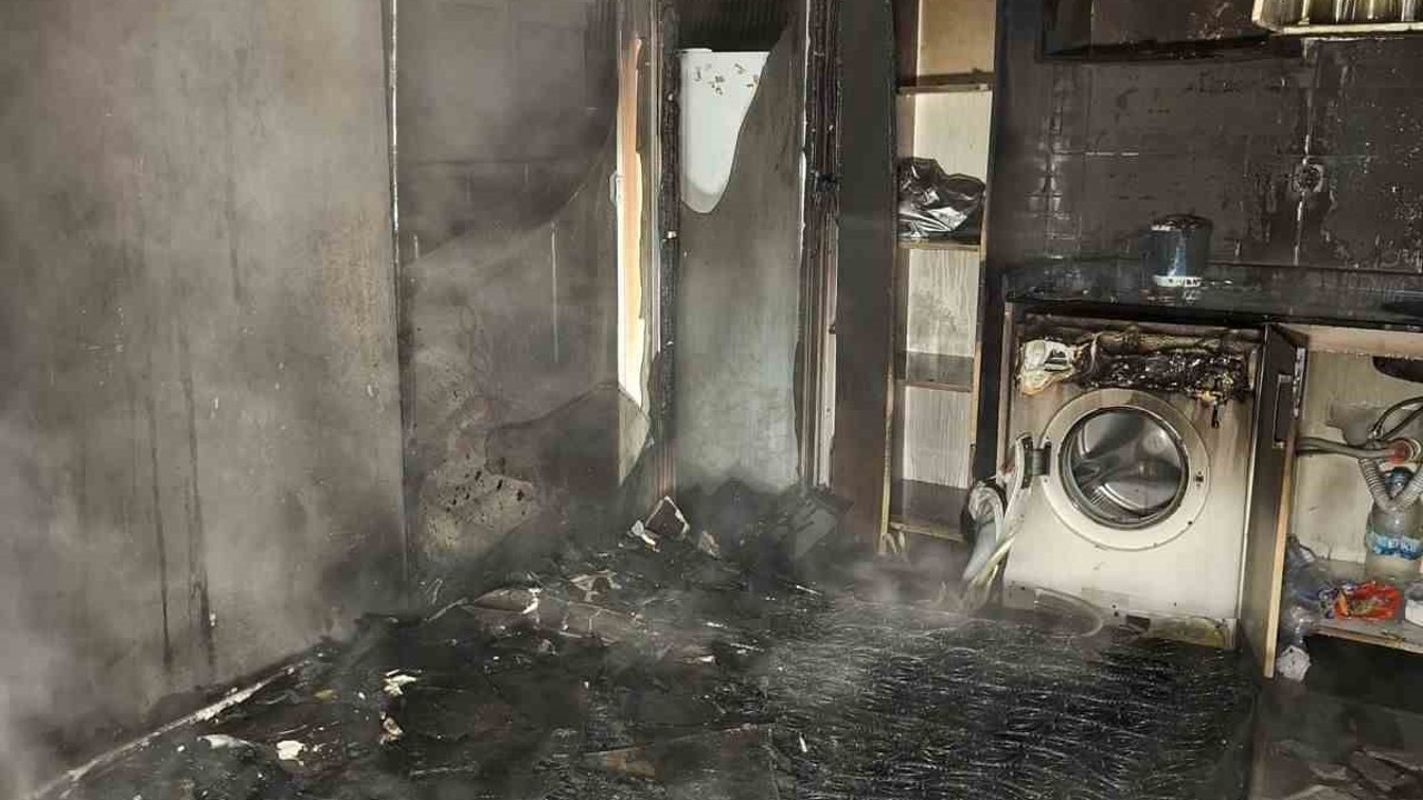 Alanya’da apartman dairesinde yangın korkuttu
