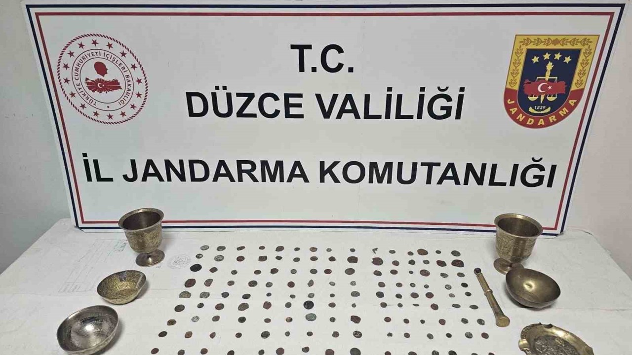 Tarihi eserleri 120 bin dolara satacaktı
