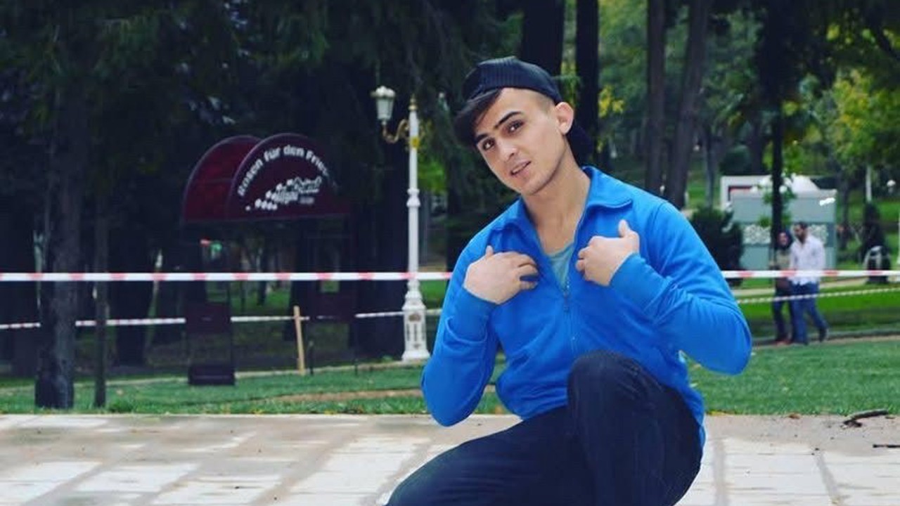 Küçükçekmece’de 2 kişinin hayatını kaybettiği olaya ilişkin silah sesleri kameraya yansıdı
