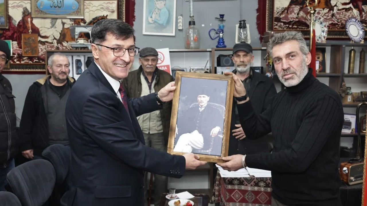 Başkan Eyüp Kahveci, antika ve mezat buluşmalarına katıldı
