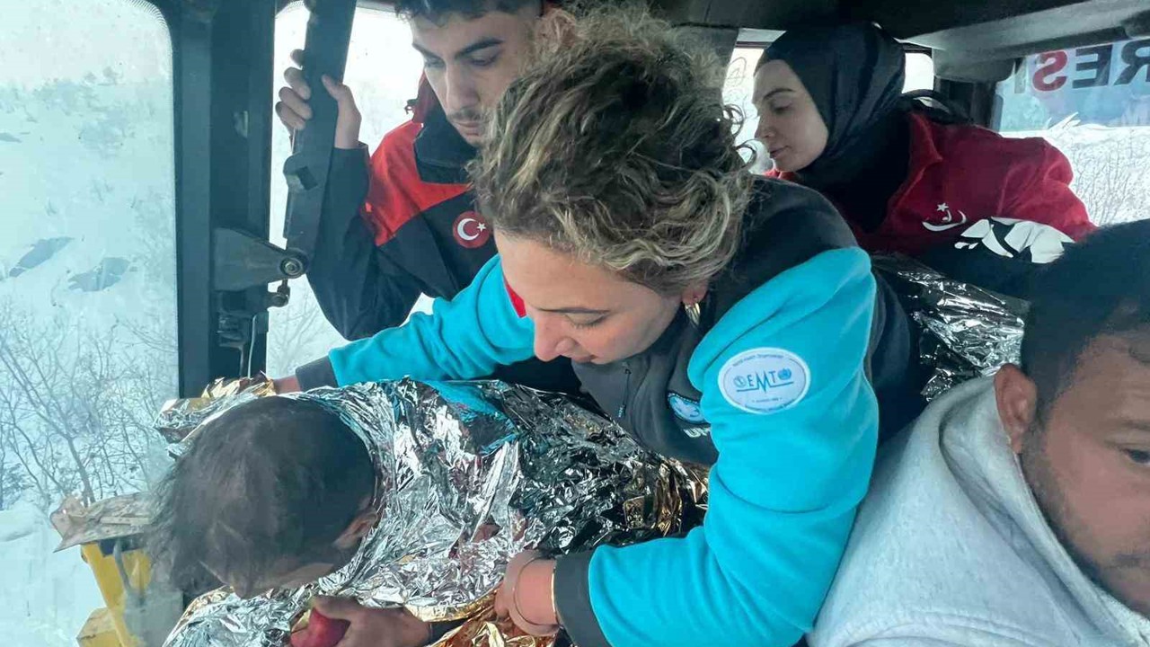 GES tesisini temizlemeye gitti, 5.5 saatlik çalışmanın sonunda kurtarıldı
