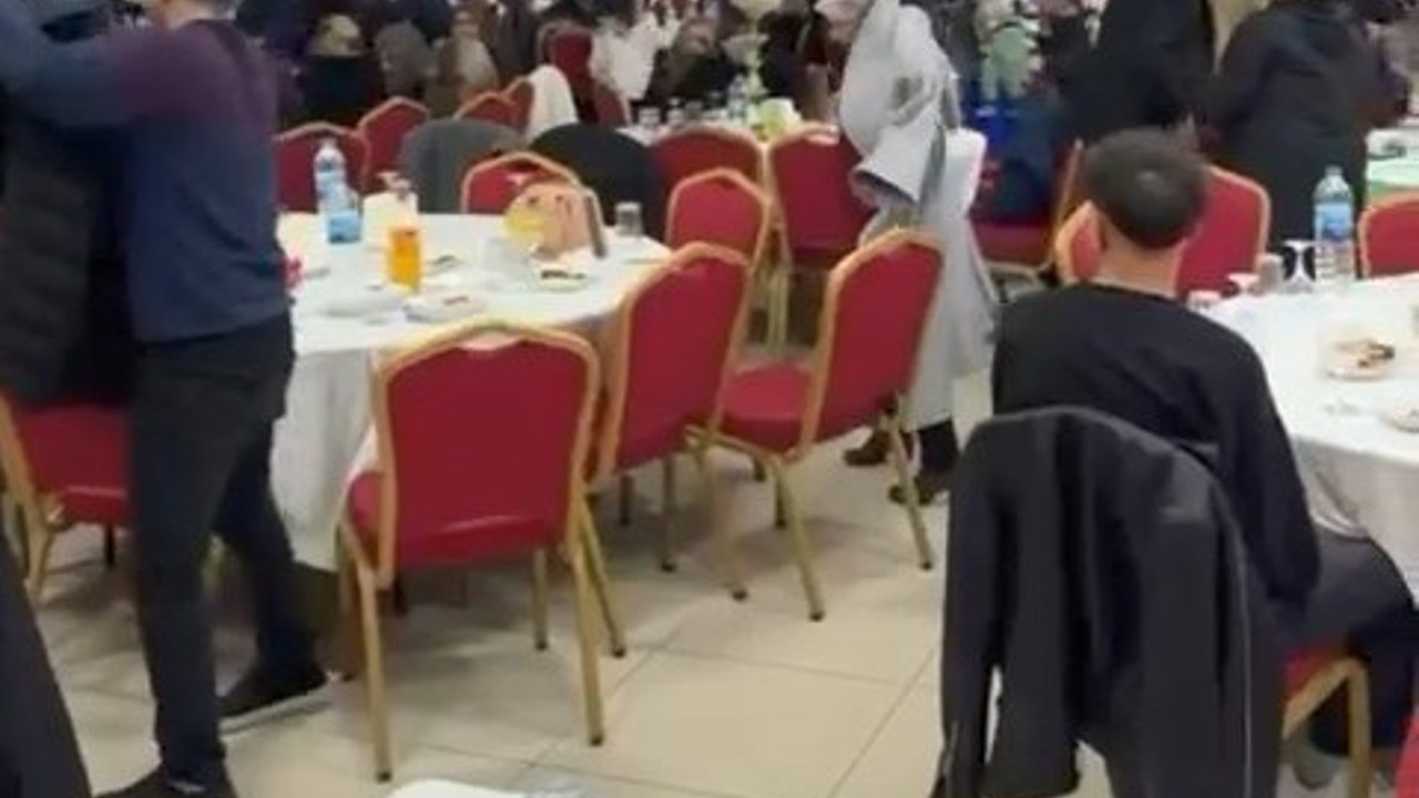 Depreme düğünde yakalandılar
