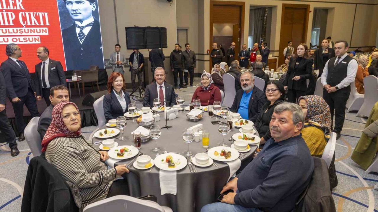Seçer: "Şehitlerimiz bu ülkenin onurunu omuzlarında taşıdı"
