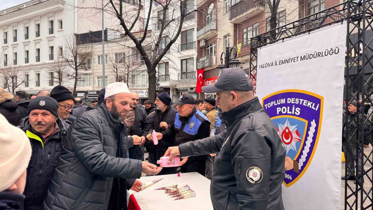 Yalova’da şehit polisler için mevlit okutuldu
