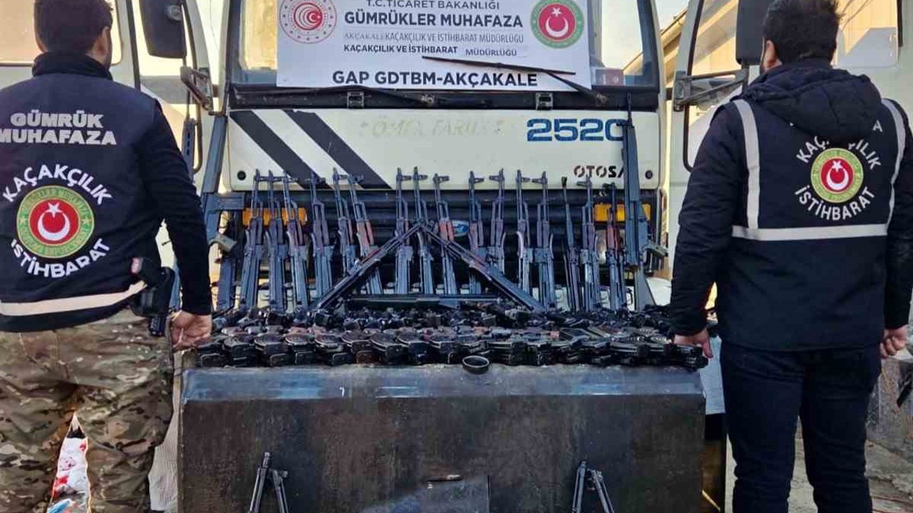 Gümrük kapısında 52 adet uzun namlulu silah ele geçirildi
