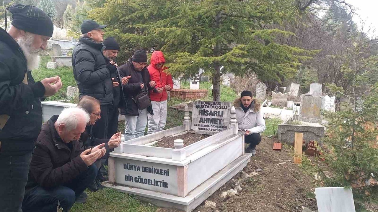 Hisarlı Ahmet, vefatının 42. yılında dualarla anıldı
