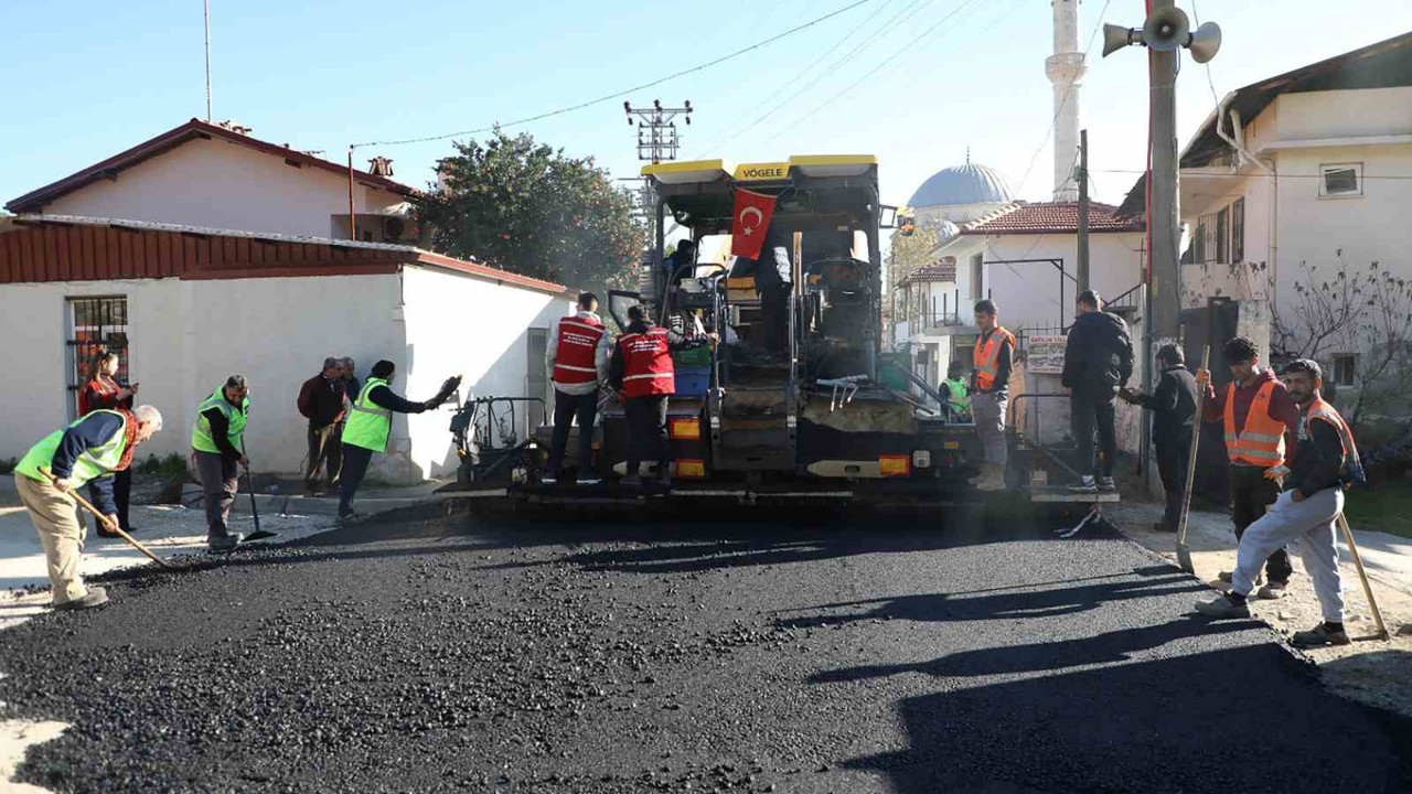 Gökova mahallesinin yolları yenileniyor
