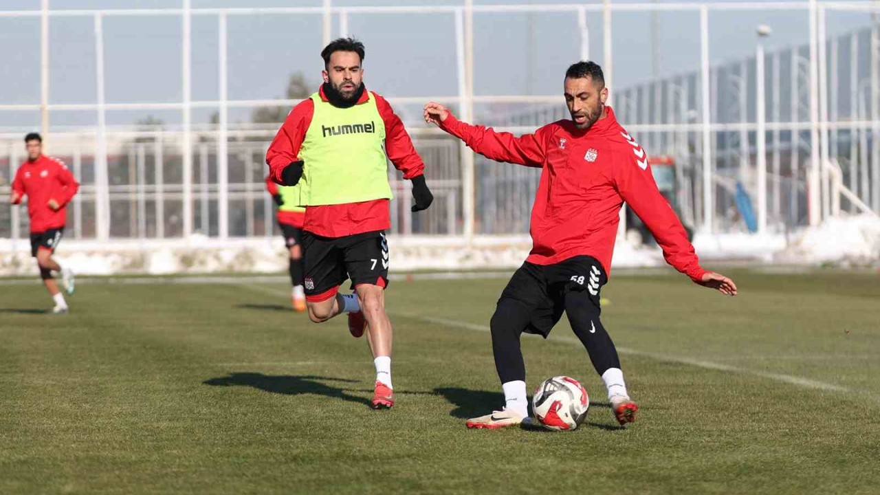 Sivasspor’da Erzurumspor FK maçı hazırlıkları sürüyor
