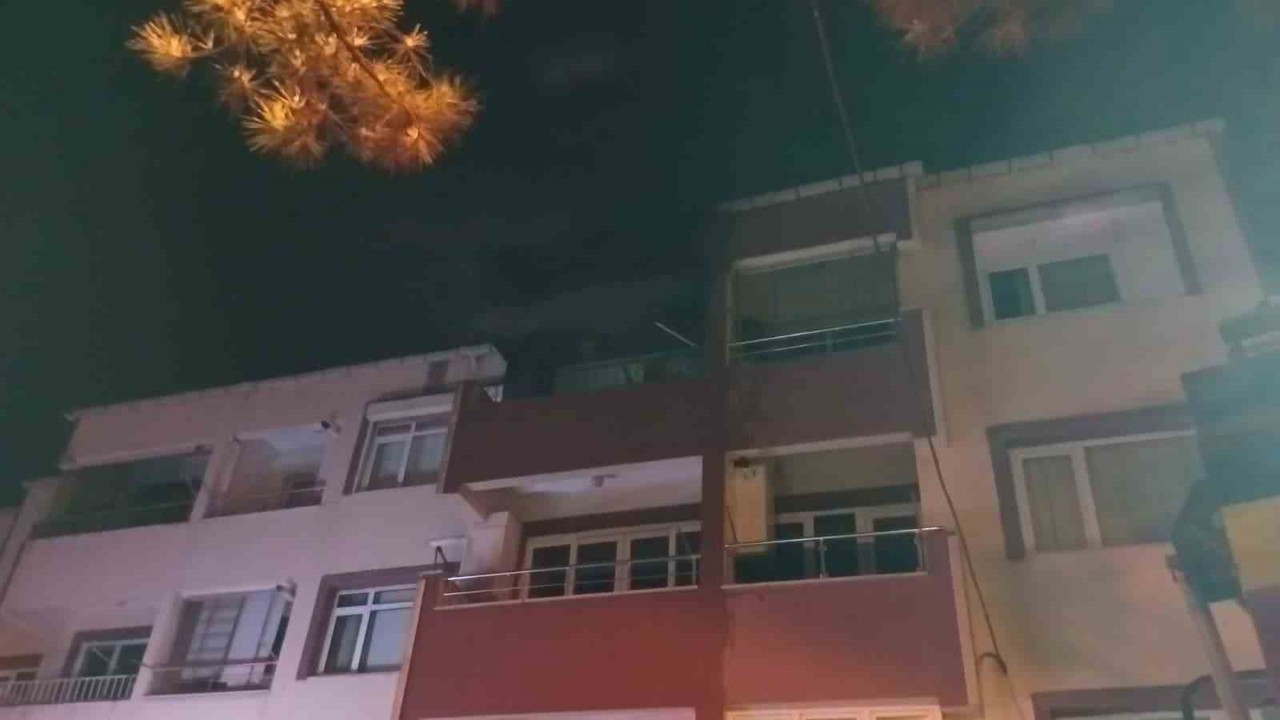 Kocaeli’de ev yangını
