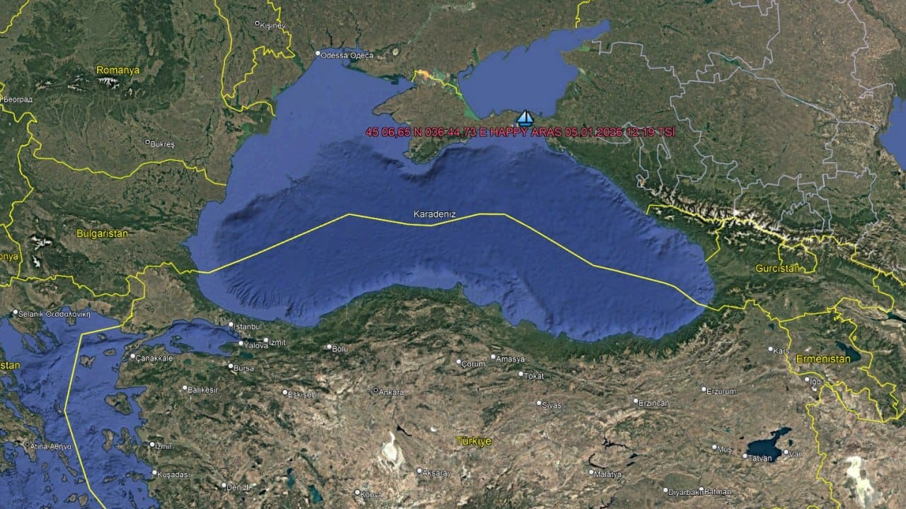 Denizcilik Genel Müdürlüğü: "Happy Aras gemisindeki mürettebatın tamamı gemiden ayrılmıştır"
