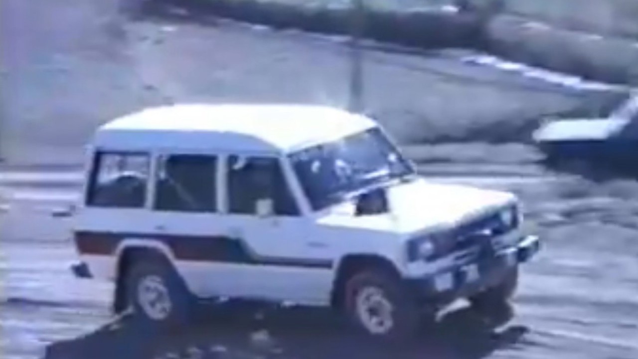 Efsane valinin oğlu 45 yıl sonra babasının makam aracını belediye hizmetine aldı
