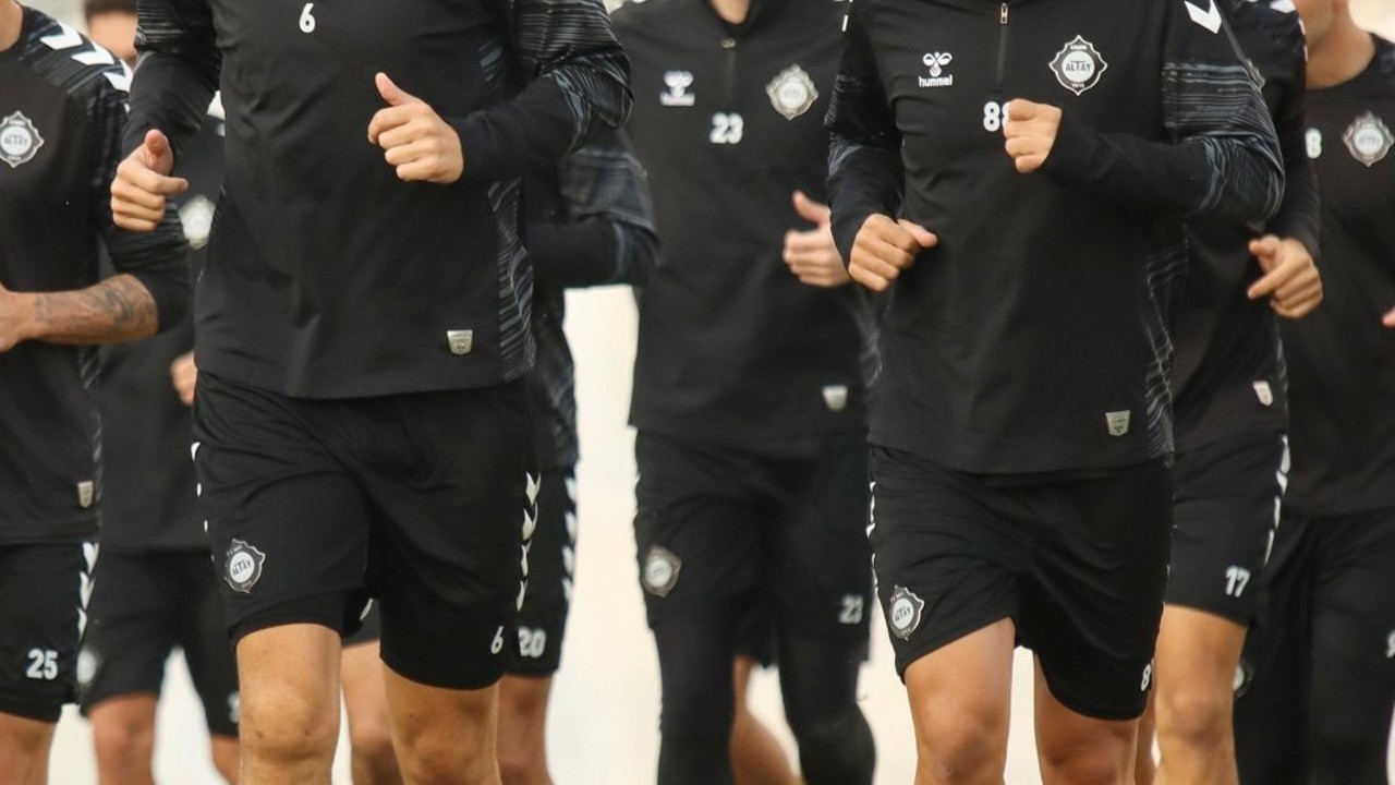 Altay’da Ceyhun Gülselam ve Özgür Özkaya fesih hakkını kullanmadı
