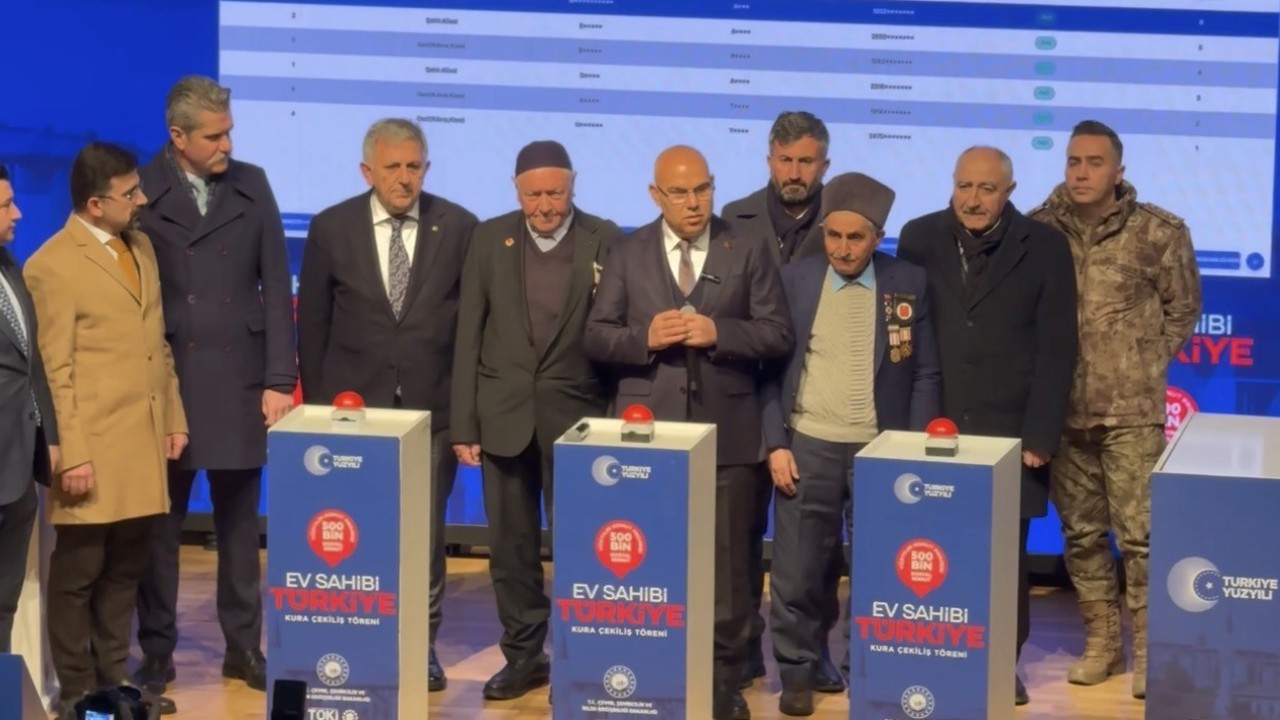 Ağrı’da 2 bin 840 sosyal konutun hak sahipleri belirlendi
