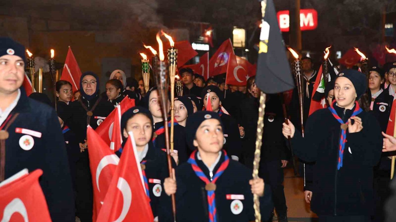 Osmaniye’nin kurtuluşu fener alayıyla kutlandı

