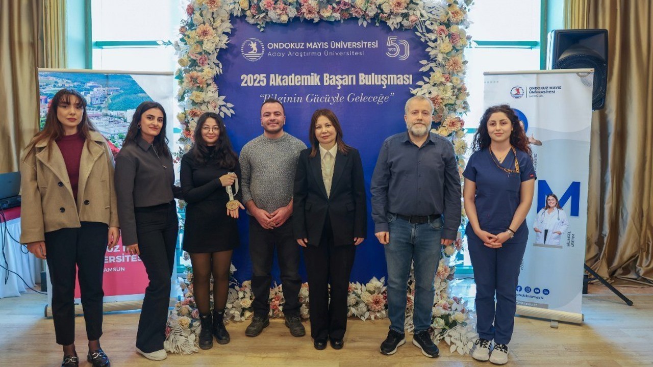OMÜ’de 2025 yılının öne çıkan akademik başarıları ödüllendirildi
