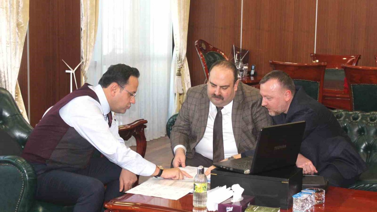 Başkan Hamamcı’nın yeni projeler için Ankara ziyareti
