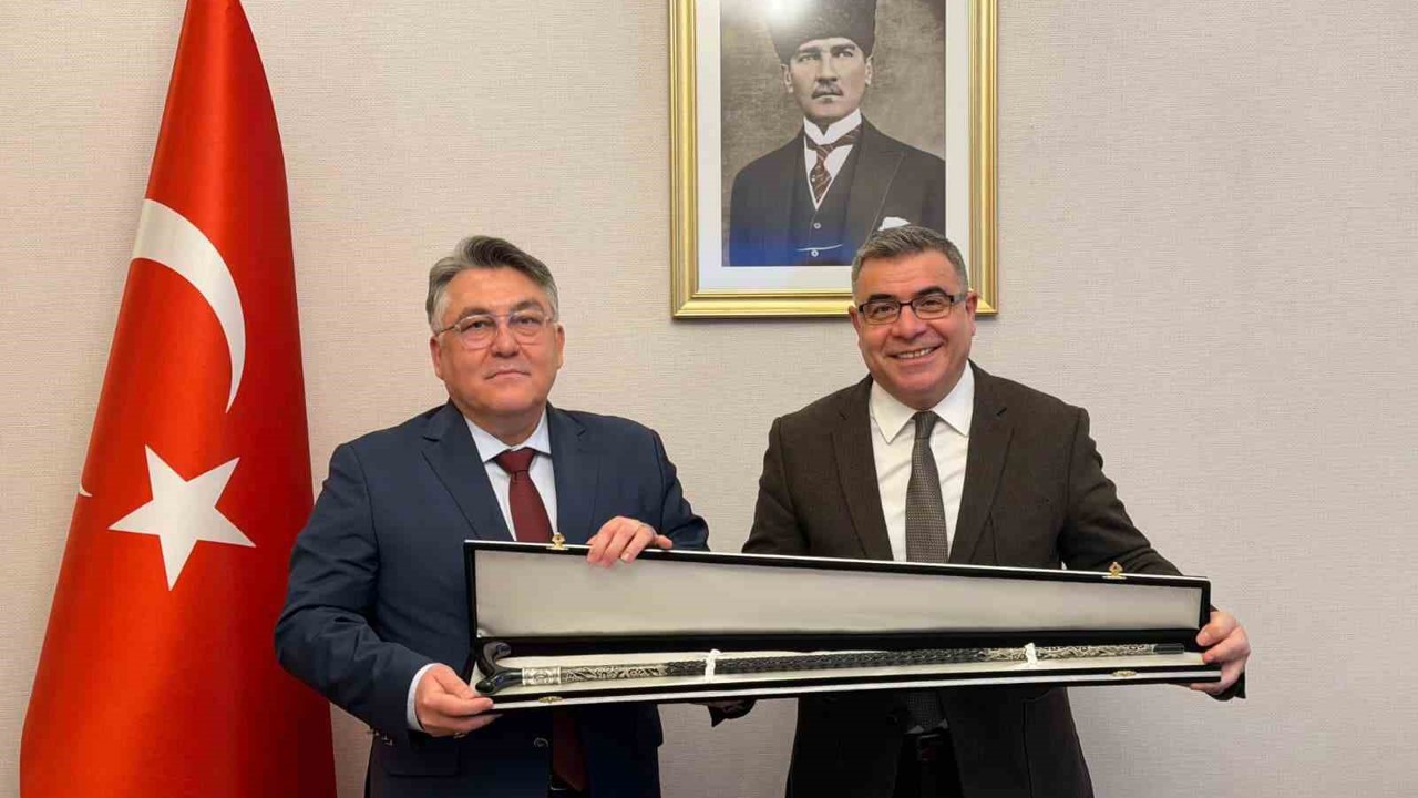 Rektör Özölçer’den, İçişleri Bakanı Başdanışmanı Yolcu’ya ziyaret
