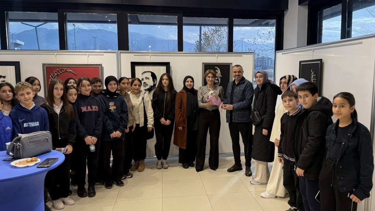 Kartepe’de filografi sergisi sanatseverlerle buluştu
