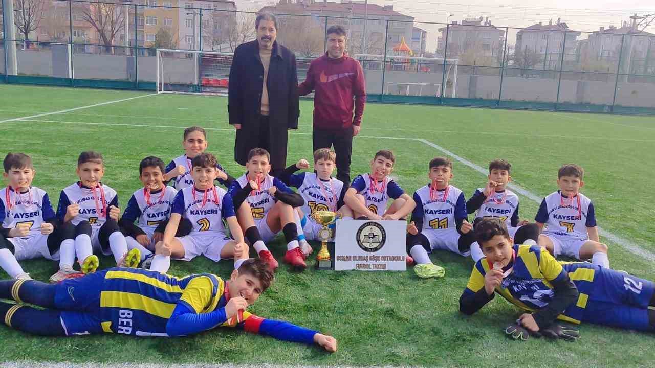 Osman Ulubaş Köşk Ortaokulu şampiyon oldu
