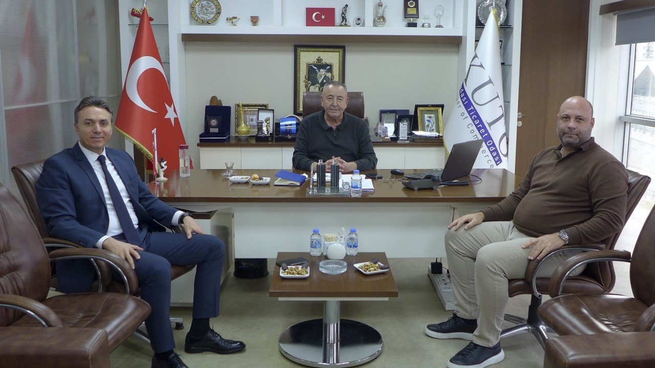 Kuşadası İlçe Emniyet Müdürü Demirelli, KUTO Başkanı Akdoğan ile görüştü
