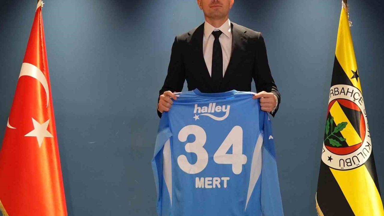 Mert Günok yeniden Fenerbahçe’de
