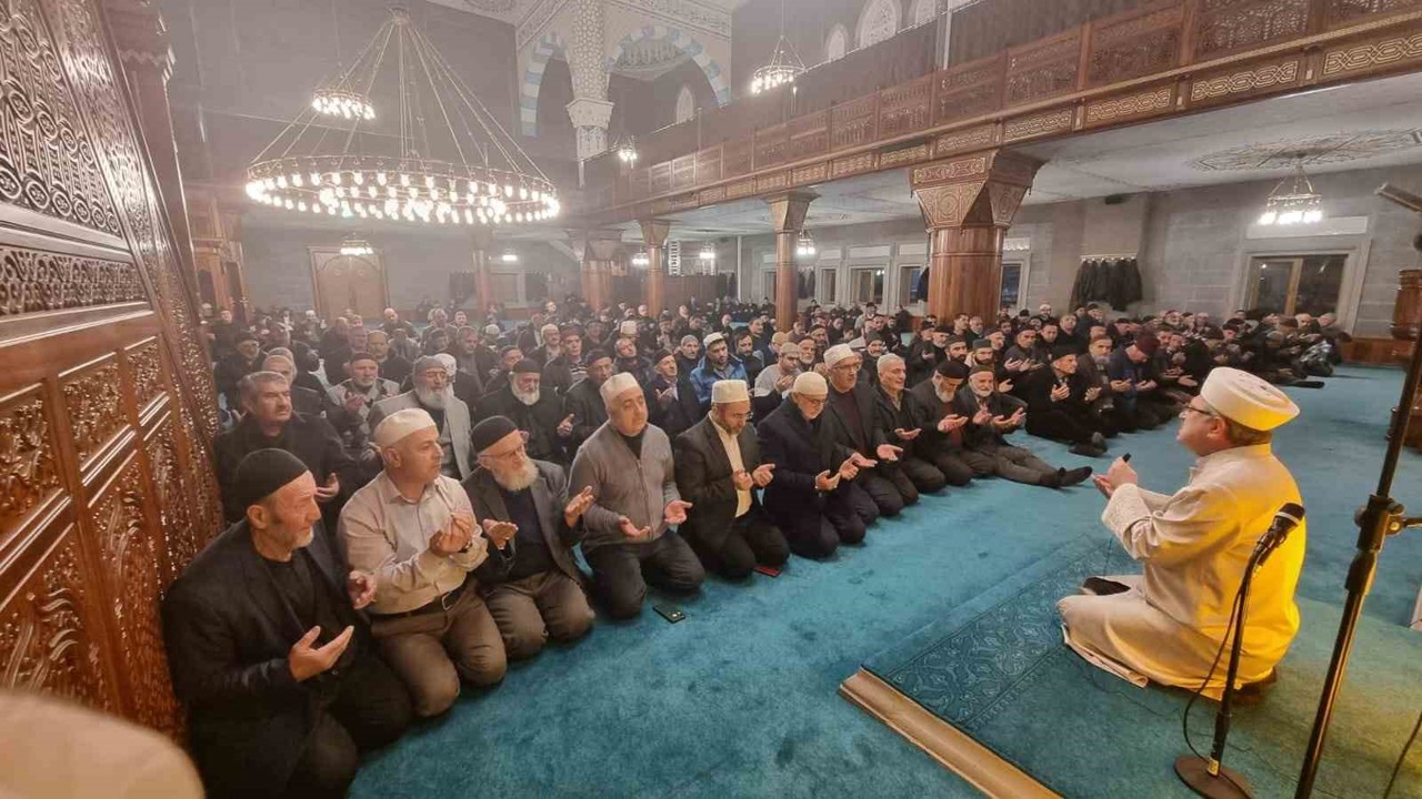 Erzurum’da 1001 Hatim bereketi sürüyor

