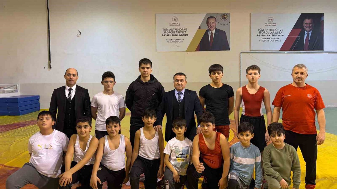 İl Müdürü Demir antrenmanları yerinde takip etti
