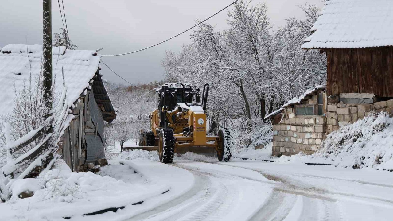 Çameli Belediyesi karla mücadele için teyakkuzda
