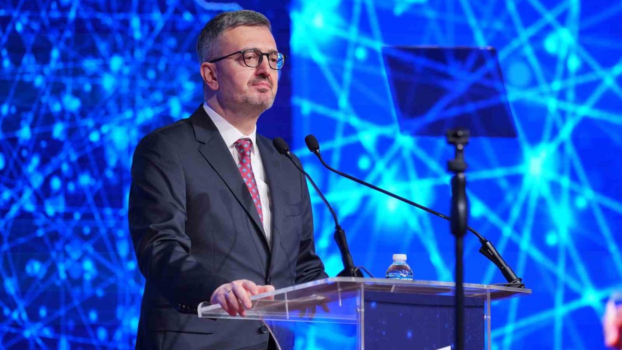 İletişim Başkanı Duran’dan yapay zekada insani değerler vurgusu
